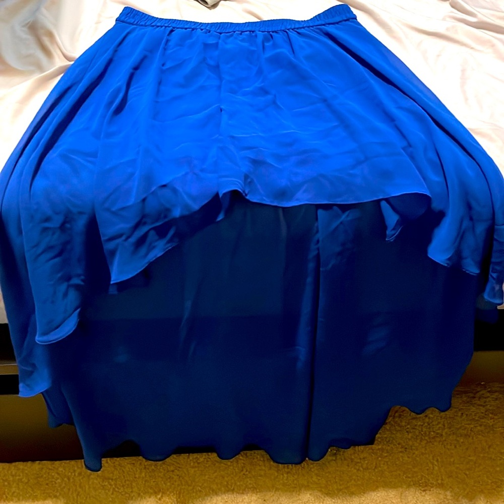 Royal blue squart